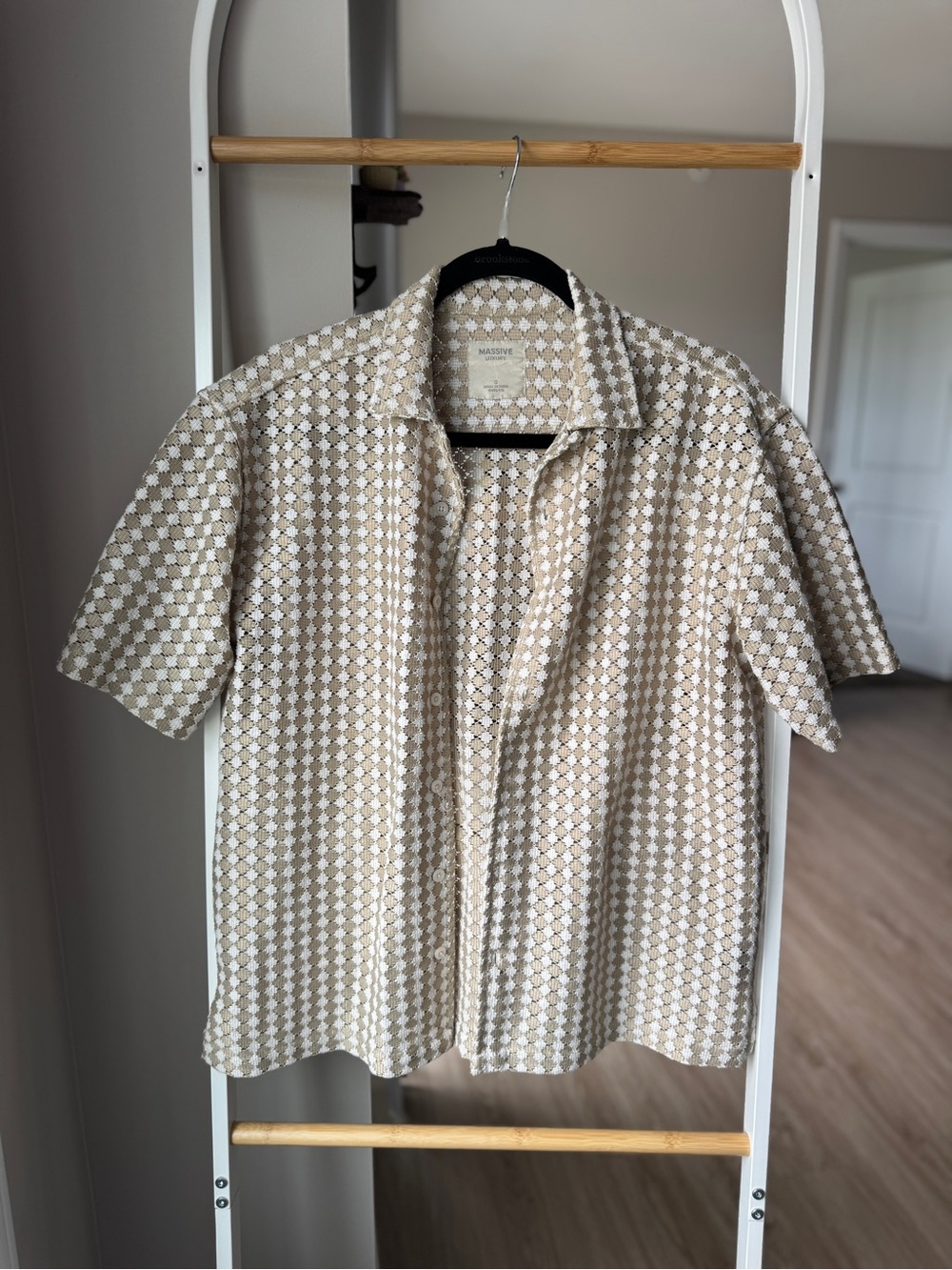 Massive Luxury Men's Short Sleeve Shirt Crochet Open Knit Tan and White Size S